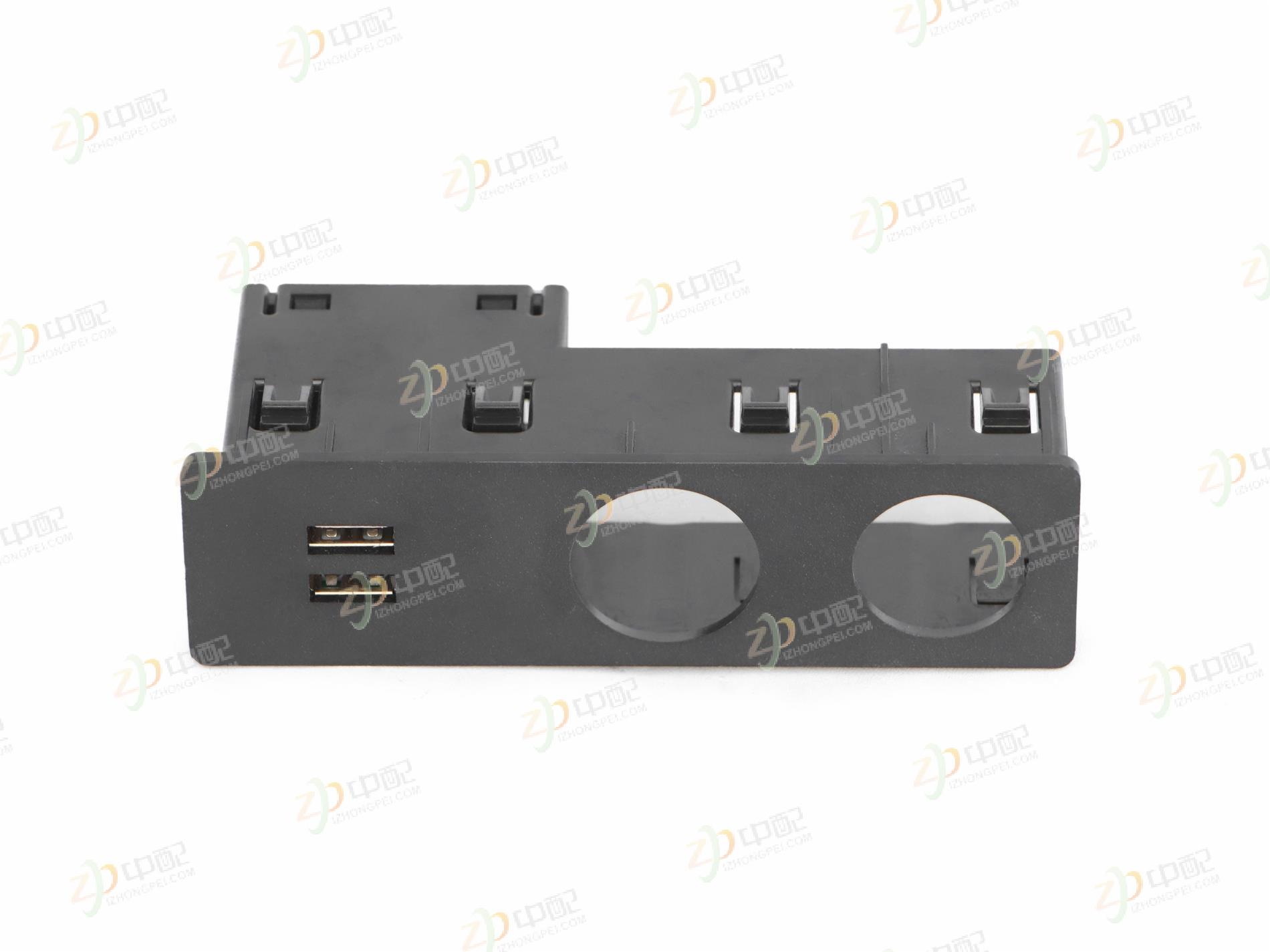 Original Factory Production  USB Socket LZ970458000351 For SINOTRUK HOWO Light Truck